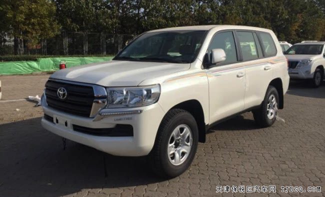 2018款豐田酷路澤4000中東版 平行進(jìn)口丐版現(xiàn)車60.8萬