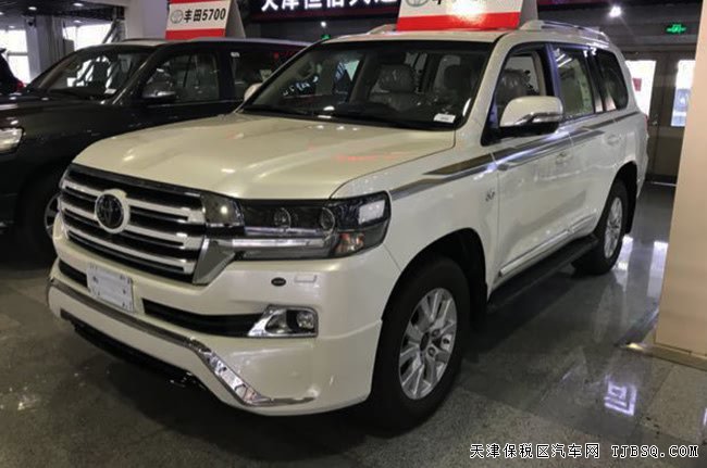 2018款豐田酷路澤5700中東版 保稅區(qū)現(xiàn)車魅力呈現(xiàn)