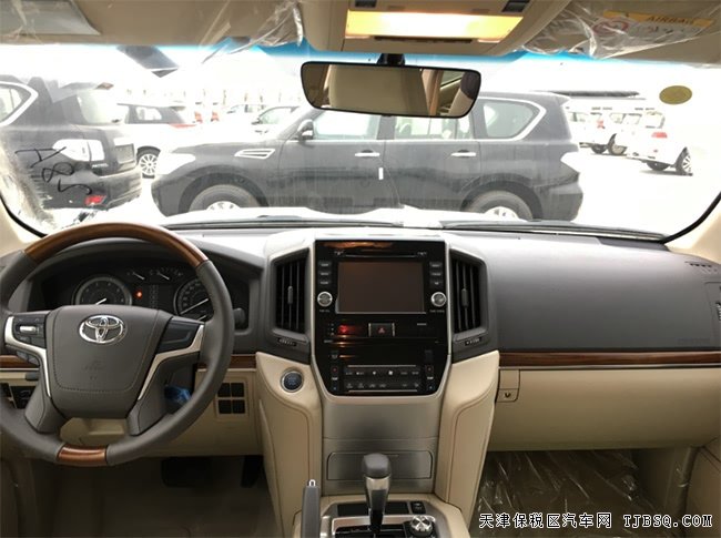 2018款豐田酷路澤4600中東版 陸巡4.6L現(xiàn)車精選