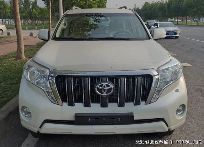 2017款豐田普拉多3000中東版 3.0T柴油現(xiàn)車(chē)優(yōu)惠購(gòu)