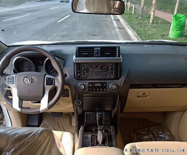 2017款豐田普拉多3000中東版 3.0T柴油現(xiàn)車(chē)優(yōu)惠購(gòu)