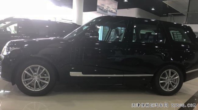 2017款路虎攬勝3.0T行政汽油版 國(guó)慶節(jié)現(xiàn)車111萬(wàn)優(yōu)惠購(gòu)