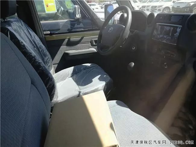 2018款豐田L(fēng)C76中東版 平行進(jìn)口復(fù)古越野現(xiàn)車熱銷