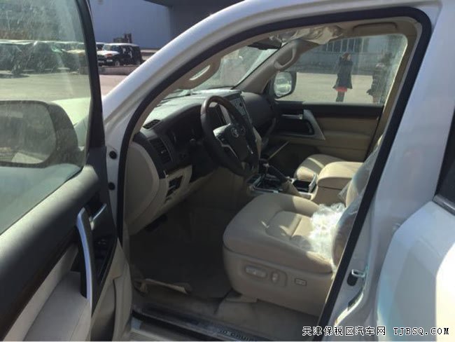 18款豐田蘭德酷路澤5700中東版 現(xiàn)車熱銷優(yōu)惠樂享
