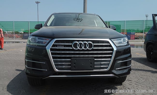 2018款奧迪Q7加拿大版 手寫板/導(dǎo)航/全景天窗現(xiàn)車57.8萬