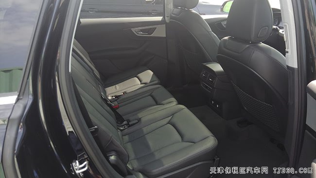 18款奧迪Q7加規(guī)版2.0T 全景天窗/7座/手寫板現(xiàn)車57.5萬