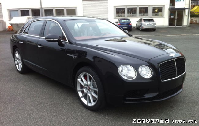 2018款賓利飛馳V8S歐規(guī)版 舒適包/天窗/20輪現(xiàn)車(chē)250萬(wàn)購(gòu)