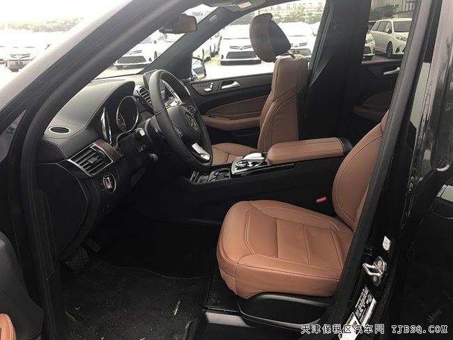 2018款奔馳GLE550e加規(guī)版 雷測/運(yùn)動包/高級包現(xiàn)車92萬