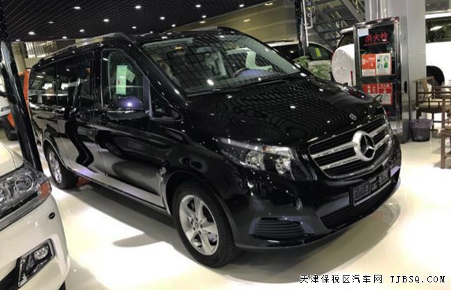 18款奔馳V250中東版 電動(dòng)門/17輪/自適應(yīng)巡航現(xiàn)車54.5萬