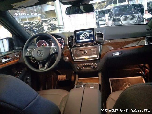 2018款奔馳GLE550E美規(guī)版 全景天窗/P02包/19輪現(xiàn)車82萬(wàn)
