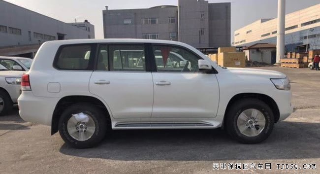 18款豐田酷路澤5700中東版 12氣囊/遙啟/氣泵現(xiàn)車89.5萬(wàn)