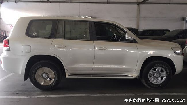 2018款豐田酷路澤4500中東版 平行進口柴油版現(xiàn)車87.5萬