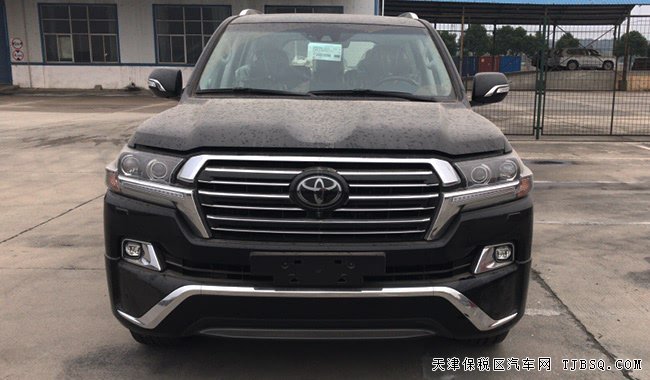 2018款豐田酷路澤5700中東版 NAPPA/20輪/天窗現(xiàn)車138萬