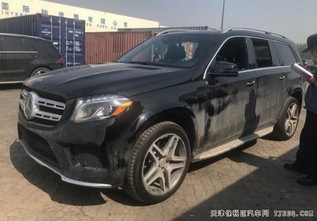 平行進口車奔馳GLS450AMG加規(guī)版 18款現(xiàn)車絢麗來襲