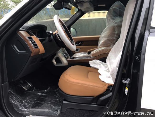 2018款路虎攬勝3.0T柴油創(chuàng)世加長(zhǎng)版 22輪/全景現(xiàn)車(chē)160萬(wàn)