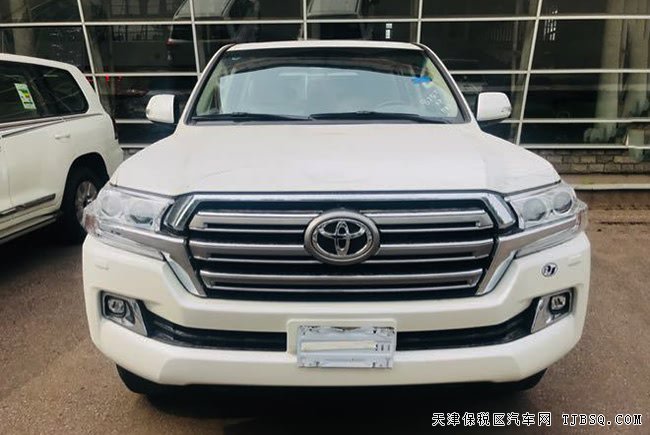 2018款豐田酷路澤4000中東版 18輪/天窗/冰箱現(xiàn)車69.5萬