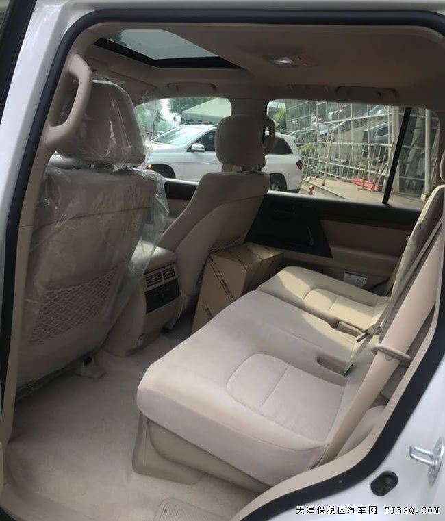 2018款豐田酷路澤4000中東版 18輪/天窗/冰箱現(xiàn)車69.5萬