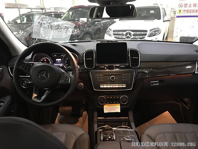 平行進口車18款奔馳GLS450美規(guī)版 現(xiàn)車絢麗來襲