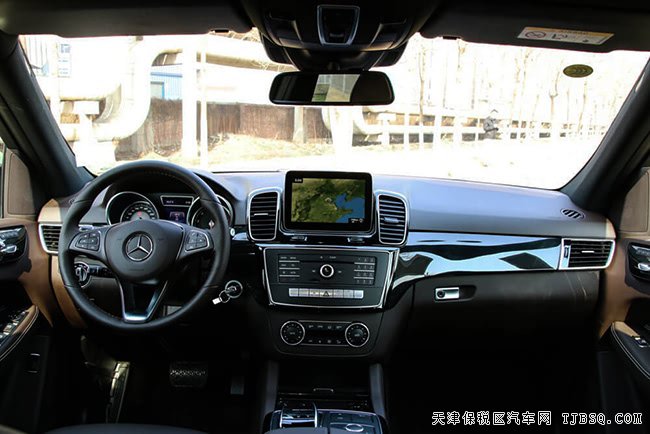 2018款奔馳GLE400中東版 全景/19輪/并道輔助現(xiàn)車77.8萬
