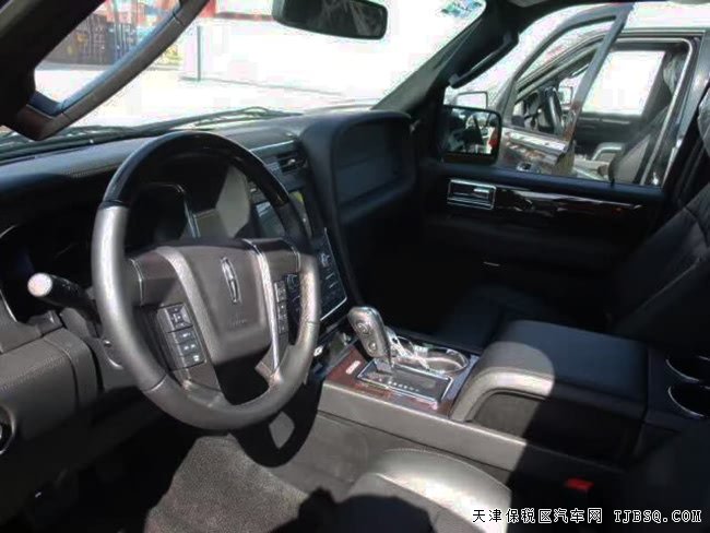 2017款林肯領(lǐng)航員3.5T加規(guī)版 經(jīng)典越野現(xiàn)車清倉(cāng)
