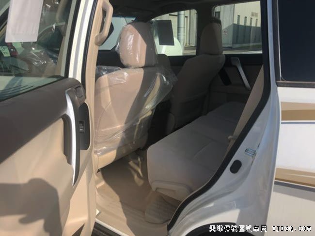 2018款豐田霸道2700中東版 經(jīng)典越野現(xiàn)車優(yōu)惠專享