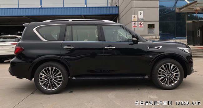 2018款英菲尼迪QX80中東版 平行進(jìn)口現(xiàn)車震撼專享