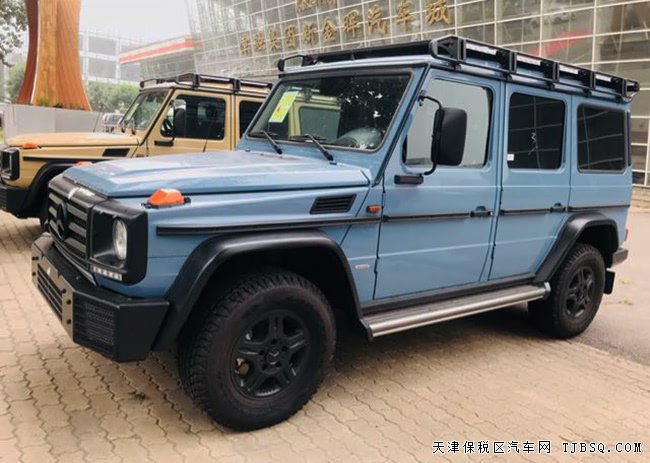 2018款奔馳G350d柴油版 16寸熏黑輪/后掛備胎現(xiàn)車131萬