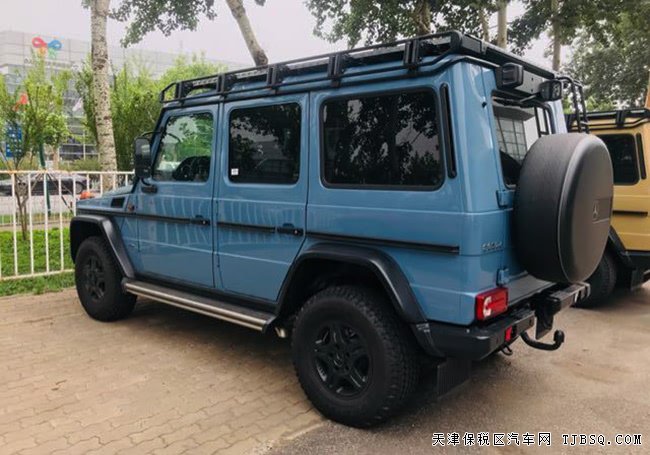2018款奔馳G350d柴油版 16寸熏黑輪/后掛備胎現(xiàn)車131萬