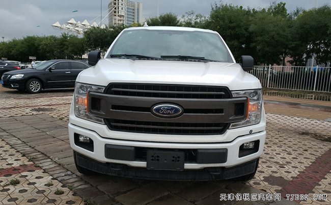 平行進口車18款福特F150加規(guī)版 雙天窗/FX4包現(xiàn)車43.5萬