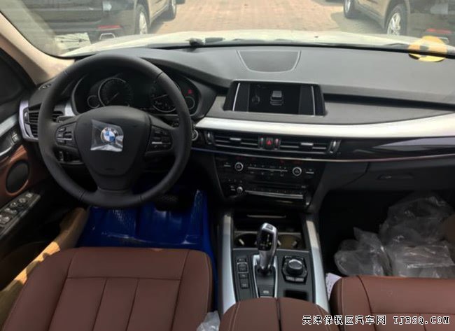 2018款寶馬X5中東版 全景天窗/18輪/液晶儀表現車63萬