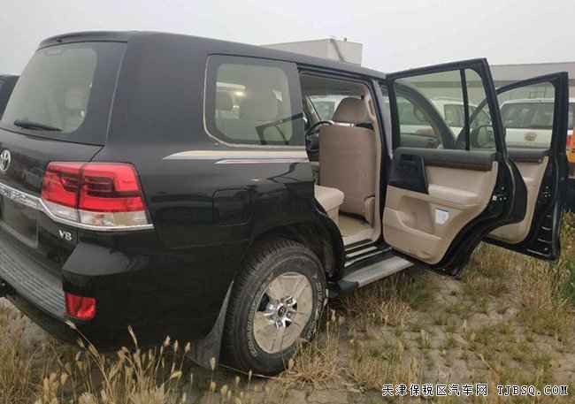 18款豐田酷路澤4500中東版 7座/17鋁輪/柴油版現(xiàn)車92.5萬