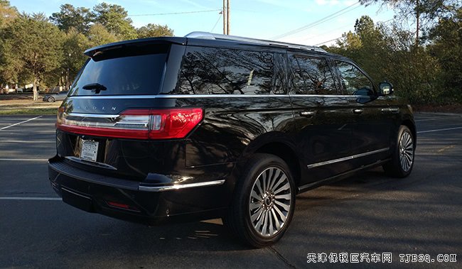 18款林肯領(lǐng)航員3.5T美規(guī)版 全景/22輪/科技包現(xiàn)車139萬(wàn)