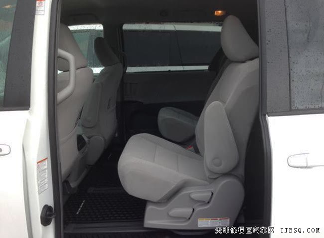 2018款豐田塞納3.5L四驅(qū)版 經(jīng)典7座MPV現(xiàn)車(chē)讓利