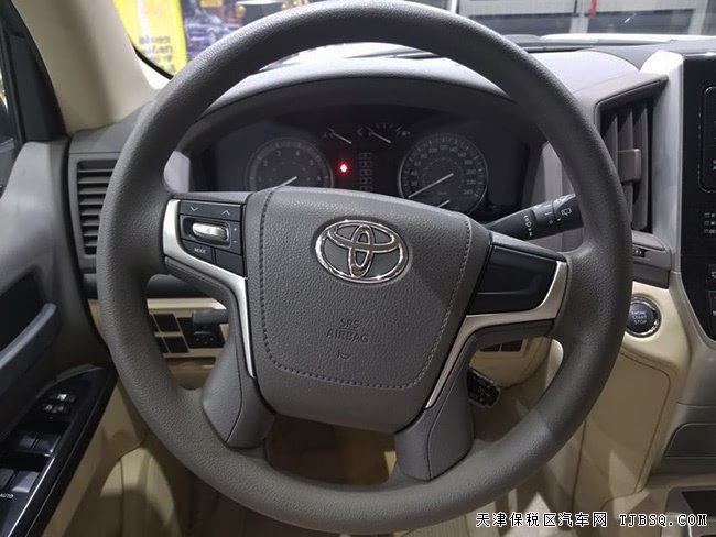 18款豐田酷路澤4000中東版 17輪/七座/冰箱現(xiàn)車(chē)63.7萬(wàn)