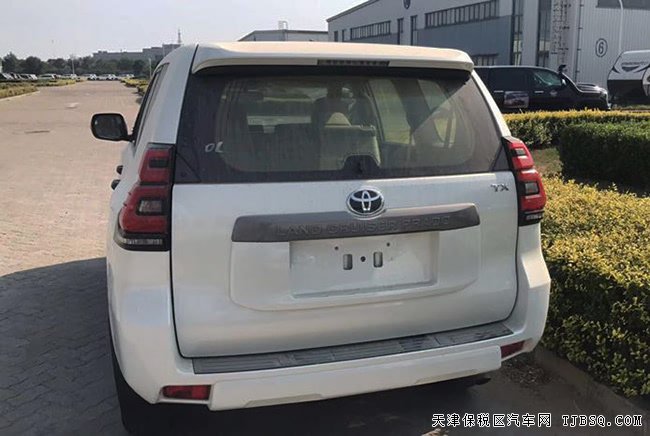 18款豐田霸道2700中東版 經(jīng)典越野現(xiàn)車震撼讓利