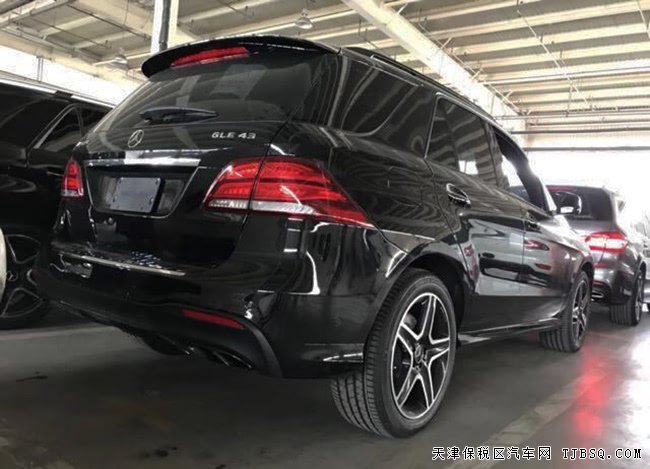 2018款奔馳GLE43AMG加規(guī)版 駕輔包/燈包/豪華包現(xiàn)車87萬