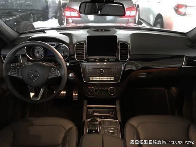 2018款奔馳GLE43AMG加規(guī)版 駕輔包/燈包/豪華包現(xiàn)車87萬