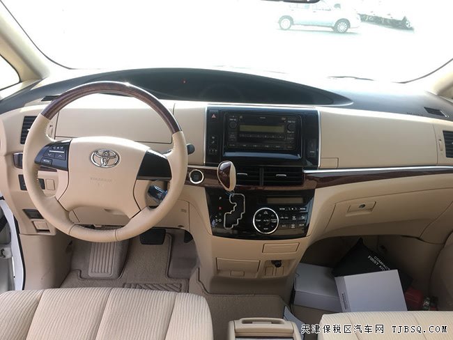 2018款豐田普瑞維亞2.4L中東版 雙天窗/17輪現(xiàn)車37.5萬(wàn)