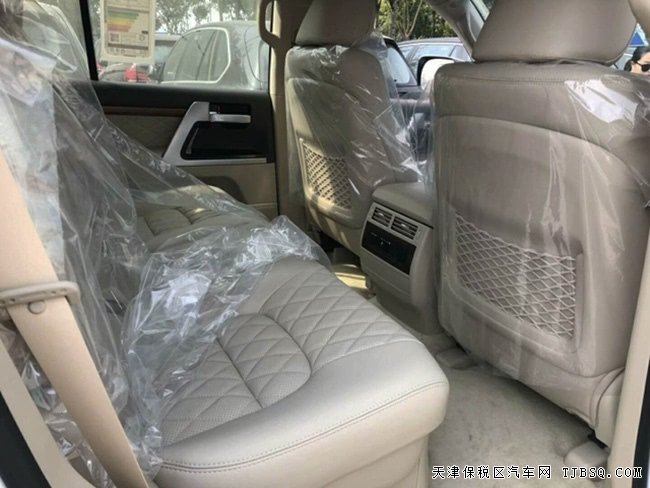 18款豐田酷路澤5700中東版 NAPPA/8氣囊/天窗現(xiàn)車106萬