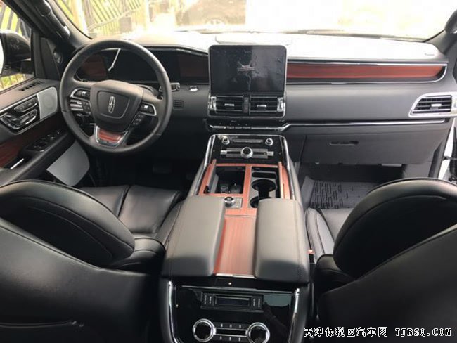 2018款林肯領(lǐng)航員3.5T美規(guī)版 全新升級(jí)現(xiàn)車(chē)酬賓