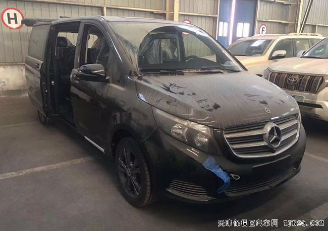 2018款奔馳V250加長版 七座真皮/18輪/電動門現(xiàn)車55.5萬
