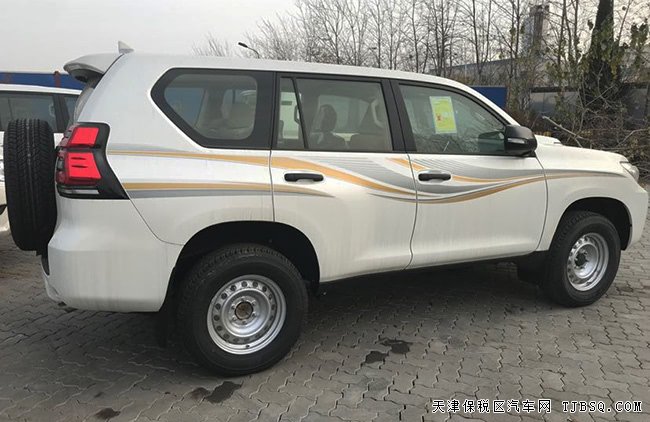 2018款豐田霸道2700中東版 外掛備胎/7座/天窗現(xiàn)車45萬