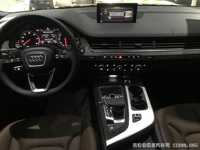 18款?yuàn)W迪Q7加規(guī)版 MMI手寫(xiě)板/全景天窗/7座現(xiàn)車(chē)60萬(wàn)優(yōu)選