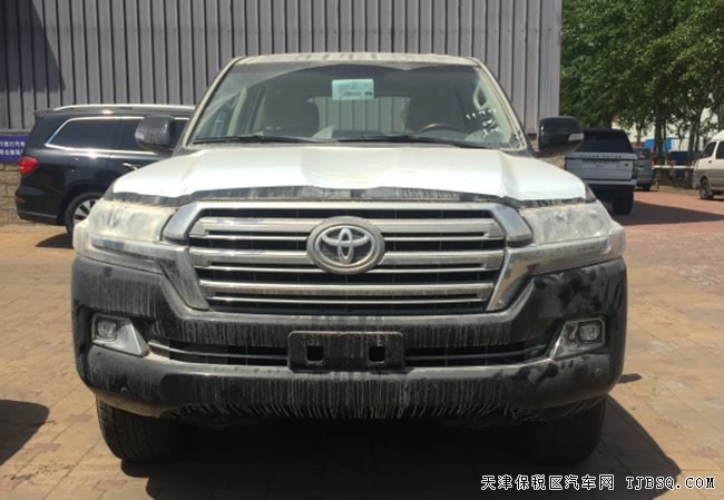 2018款豐田酷路澤5700中東版 12氣囊/18輪/天窗現(xiàn)車97萬(wàn)