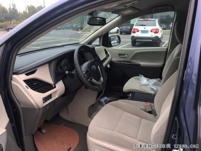 18款豐田塞納3.5L兩驅(qū)XLE版 17輪/8座/電動(dòng)門現(xiàn)車50.5萬