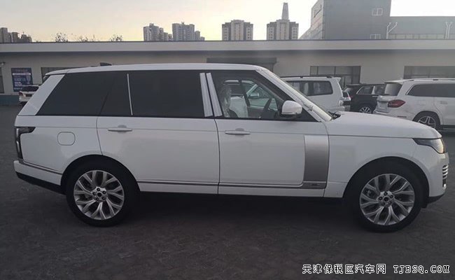 2018款路虎攬勝3.0T創(chuàng)世加長(zhǎng)版 保稅區(qū)現(xiàn)車優(yōu)惠酬賓