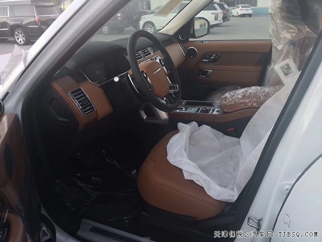 2018款路虎攬勝3.0T創(chuàng)世加長版 柴油現(xiàn)車優(yōu)惠起航