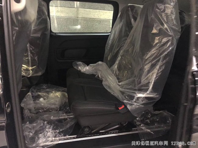 19款奔馳V250中東加長版 7座真皮/18輪/環(huán)影現車55.5萬