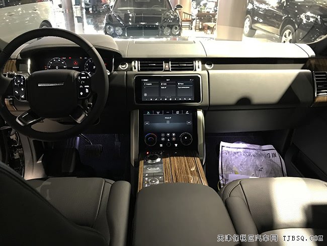 2018款路虎攬勝行政汽油版 3.0T現(xiàn)車熱銷津城熱賣