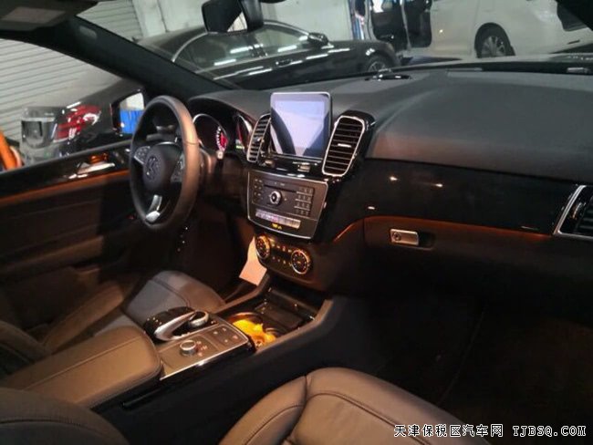 2018款奔馳GLE550E混動加規(guī)版 雷達測距/環(huán)影現(xiàn)車85萬